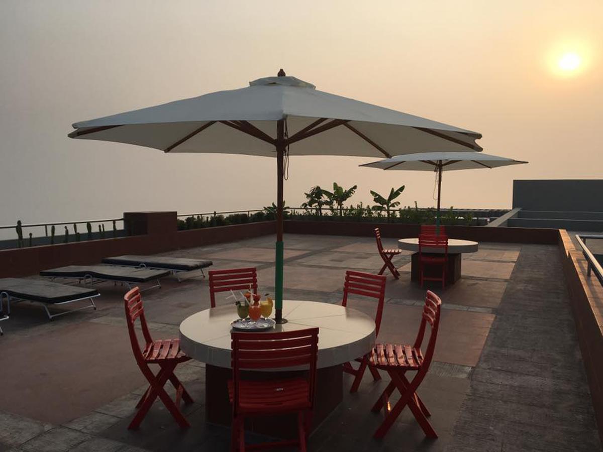 Neeshorgo Hotel & Resort Cox's Bazar Exterior foto