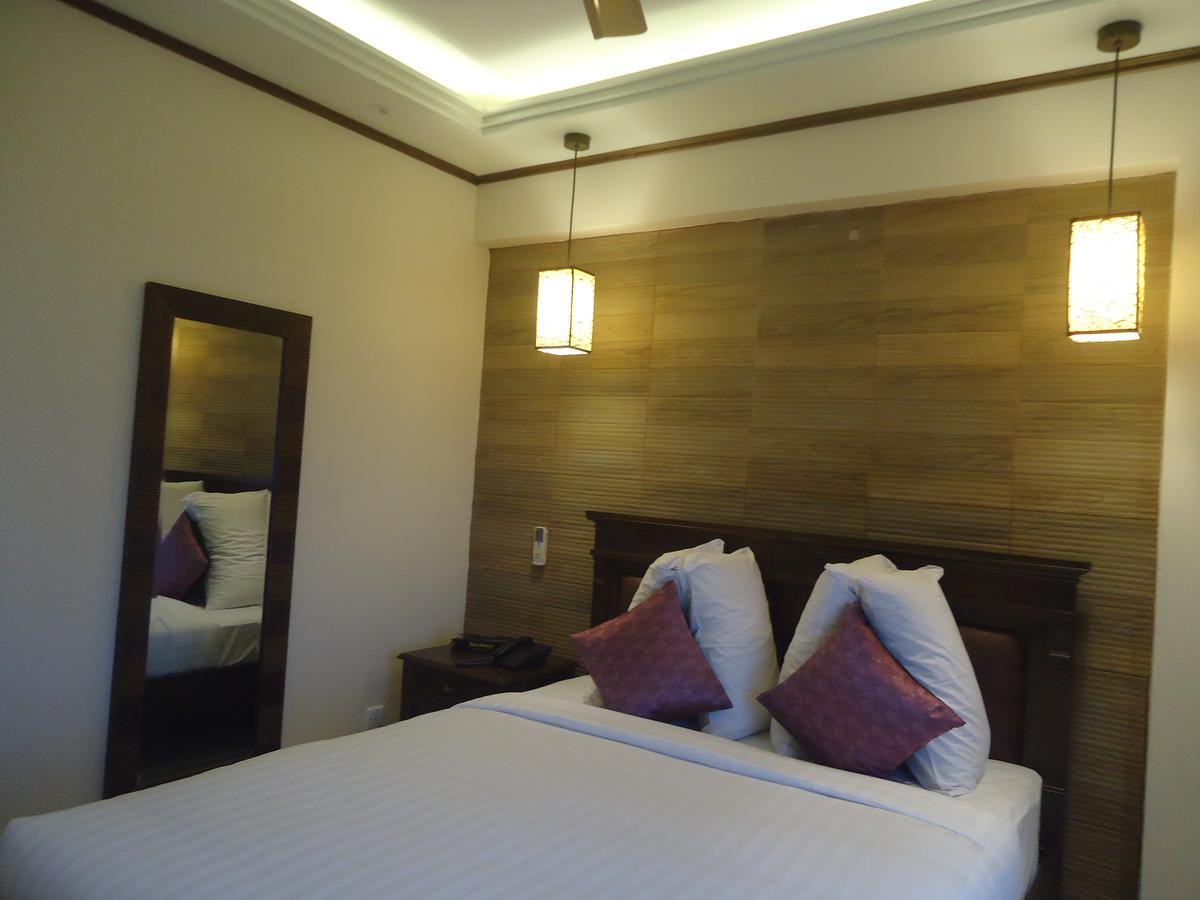 Neeshorgo Hotel & Resort Cox's Bazar Exterior foto