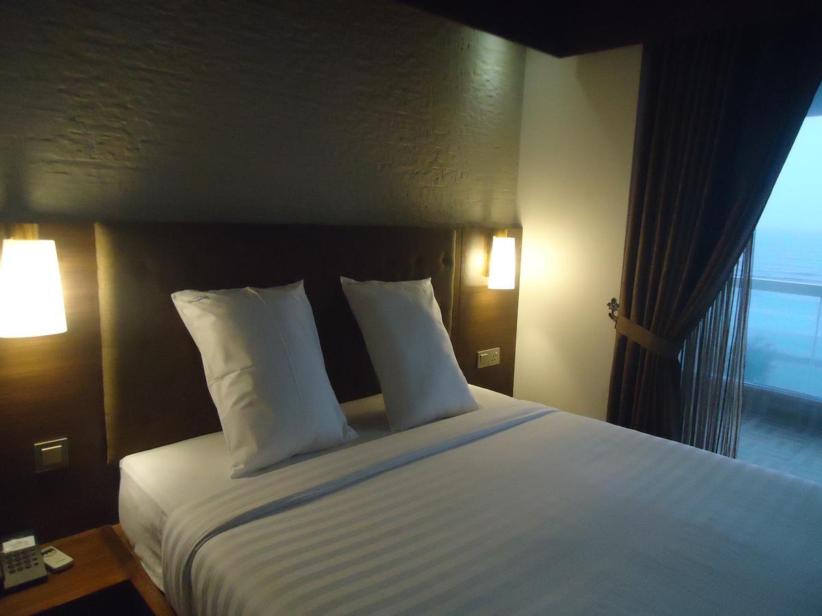 Neeshorgo Hotel & Resort Cox's Bazar Exterior foto